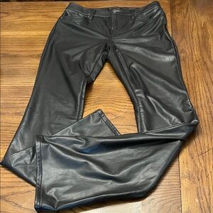 Banana Republic faux leather bootcut low rise pants, size 4, NWT